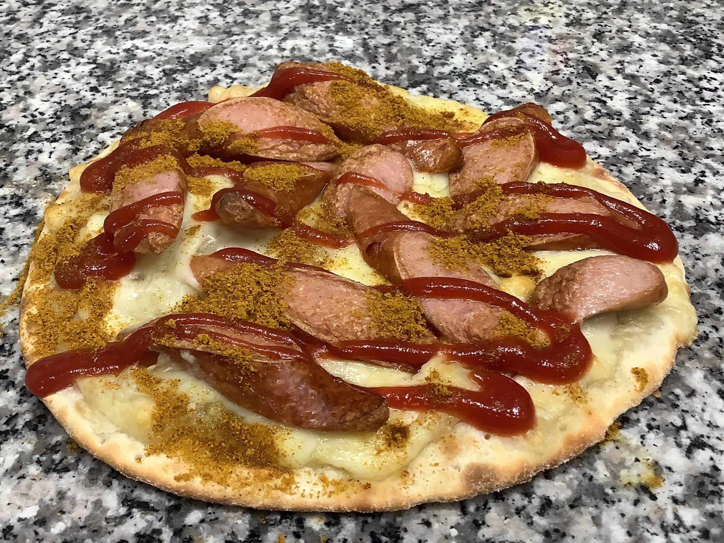 カリーブルスト　横